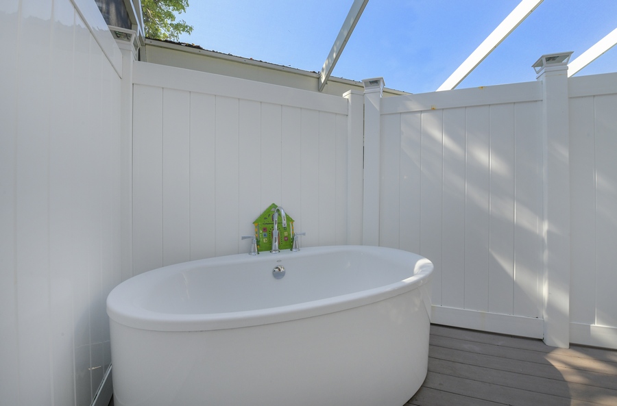 Outside Bathtub